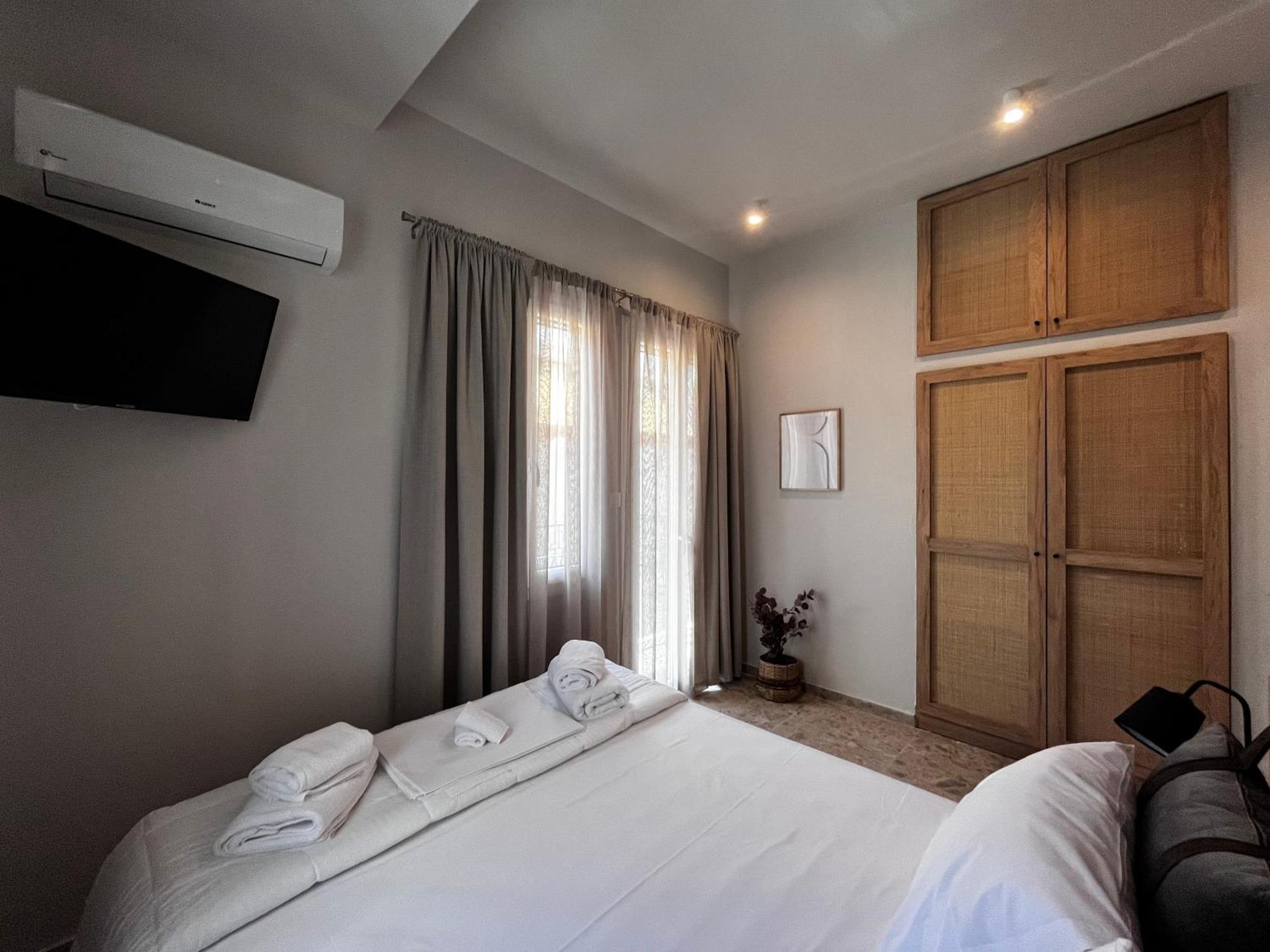 Orfeas Luxury Rooms & Studio Скопелос Экстерьер фото